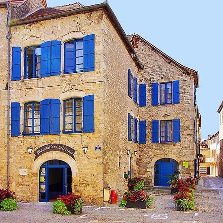 Gite La Maison Des Pelerins Villeneuve-dʼAveyron Dış mekan fotoğraf