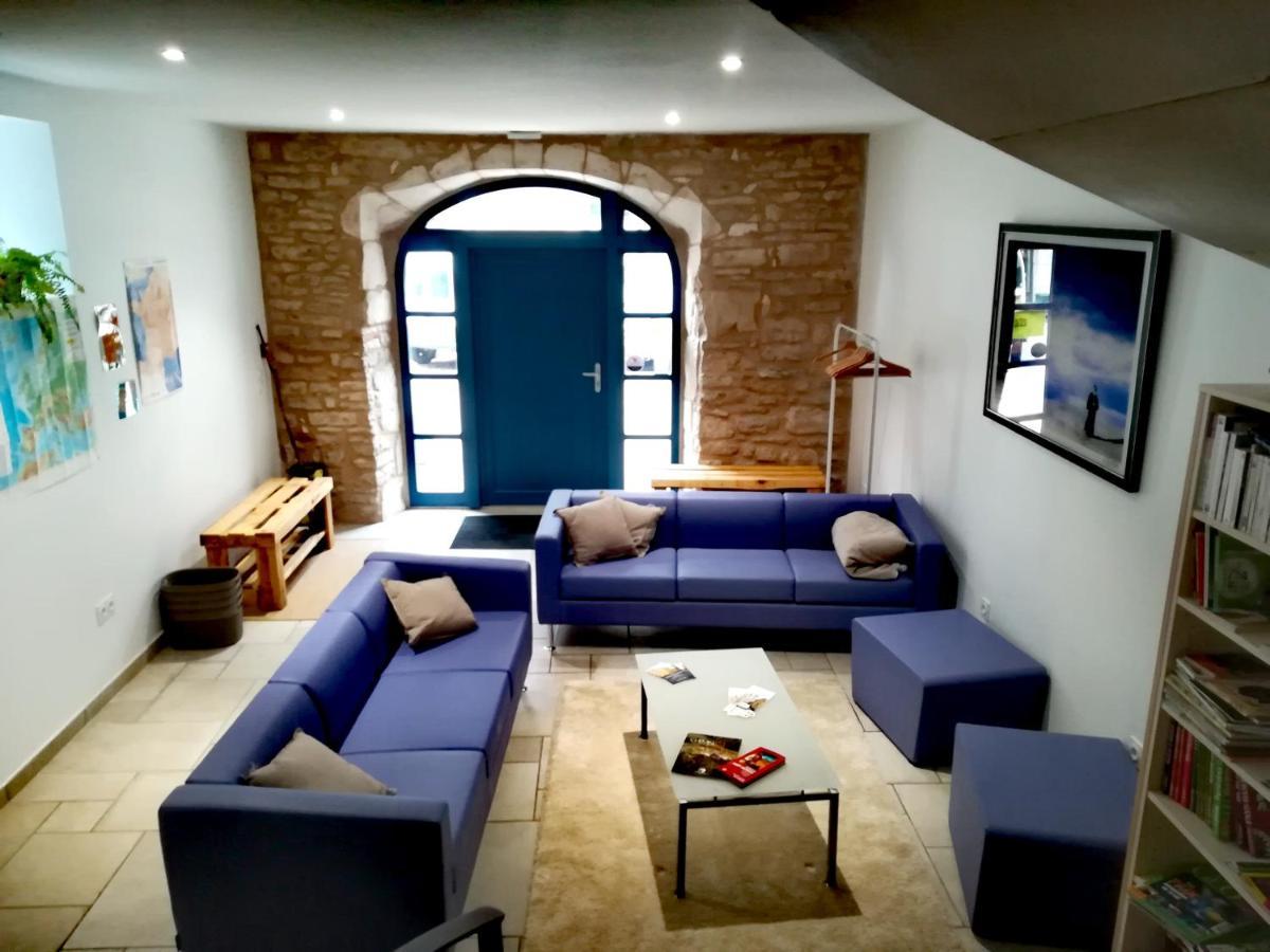 Gite La Maison Des Pelerins Villeneuve-dʼAveyron Dış mekan fotoğraf