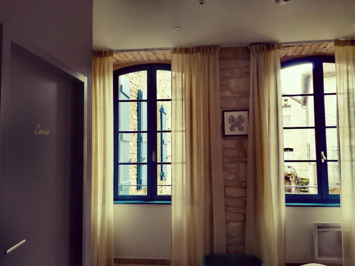 Gite La Maison Des Pelerins Villeneuve-dʼAveyron Dış mekan fotoğraf